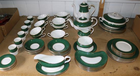 An Aynsley President pattern tea, dinner and coffee service